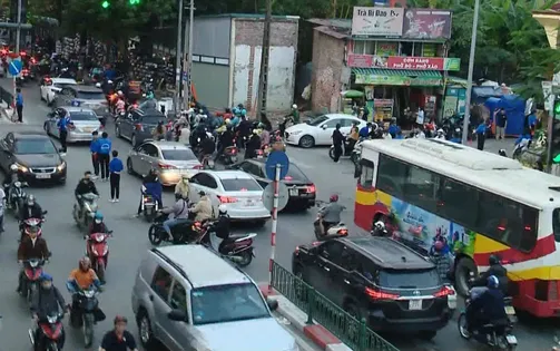 Ô tô sản xuất trước năm 2017 có được đi lại tại Hà Nội và TP Hồ Chí Minh?