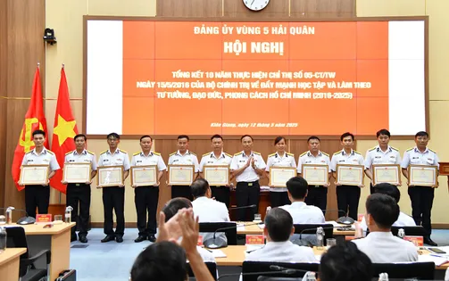Vùng 5 Hải quân bám sát thực tiễn từ phong trào học tập và làm theo Bác