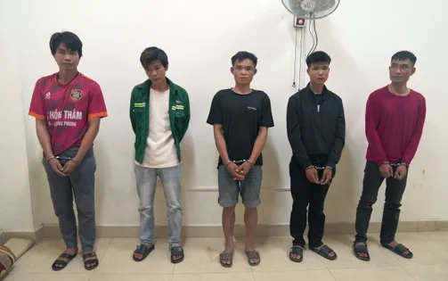 Băng nhóm anh em cướp giật tài sản người đi đường