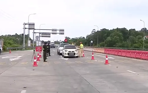 Nhiều tài xế dương tính ma túy, rượu bia khi lái xe trên cao tốc