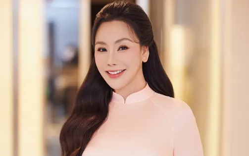 Đám cưới Hồ Quỳnh Hương diễn ra riêng tư vào ngày 15/5