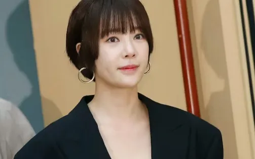 Hwang Jung Eum thừa nhận đã biển thủ hơn 3 triệu USD