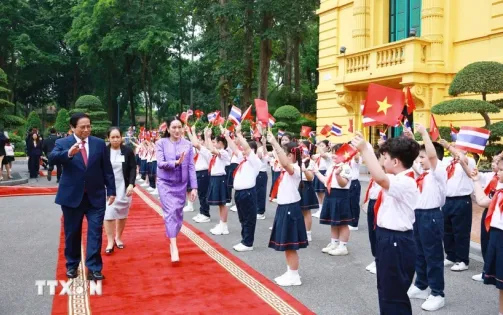 Thủ tướng Phạm Minh Chính chủ trì Lễ đón Thủ tướng Thái Lan thăm chính thức Việt Nam
