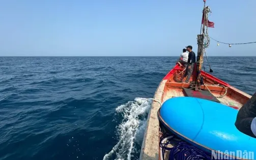 Vụ chìm tàu kéo ở Quảng Ngãi: Nhiều lần đôn đốc chủ tàu vẫn “chây ỳ” không trục vớt phương tiện bị chìm