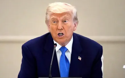 Ông Trump ngừng đàm phán thuế quan, gửi thư áp mức thuế mới với 150 nước