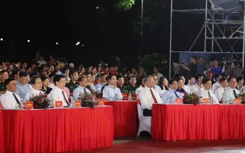 Lãnh đạo Đảng, Nhà nước dự chương trình nghệ thuật về Chủ tịch Hồ Chí Minh