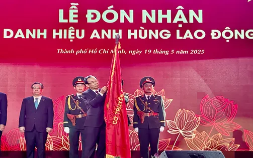 Ủy ban MTTQ Việt Nam TP Hồ Chí Minh đón nhận danh hiệu Anh hùng Lao động