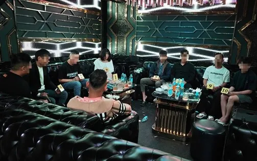 Đột kích quán bar Sky, phát hiện 16 người dương tính ma túy
