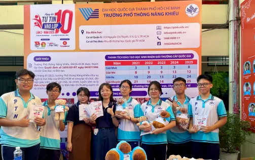 Hôm nay, hơn 3.500 thí sinh dự thi vào lớp 10 trường Phổ thông Năng khiếu cần lưu ý
