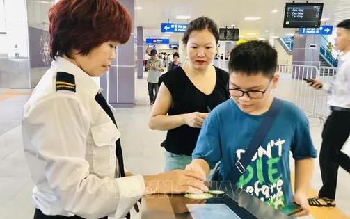 Dự kiến từ ngày 2/9, Hà Nội triển khai thẻ vé điện tử liên thông các phương tiện công cộng