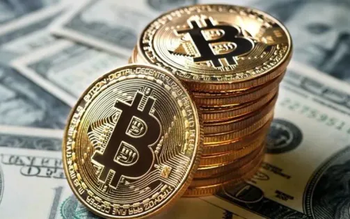 Hai thế cực đối lập giữa bitcoin và USD