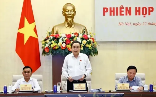 Chủ tịch Quốc hội chủ trì Phiên họp thứ hai của Ủy ban dự thảo sửa đổi, bổ sung một số điều của Hiến pháp năm 2013