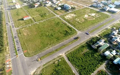 Đất nền “tăng nhiệt” ngắn hạn do sáp nhập hành chính
