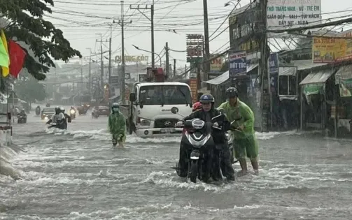 Đồng Nai: Mưa lớn gây ngập sâu tại Long Khánh và Nhơn Trạch