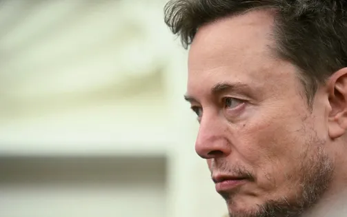 Elon Musk tuyên bố trở lại làm việc “24/7” sau sự cố gián đoạn của mạng X