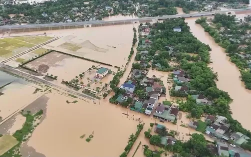Hà Tĩnh: Mưa ngập cuốn trôi tài sản, gây thiệt hại nặng nề cho người dân