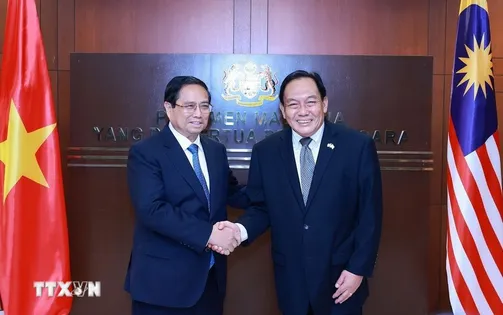 Thủ tướng Phạm Minh Chính hội kiến Chủ tịch Hạ viện Malaysia