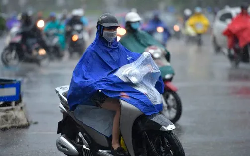 Bắc Bộ nắng nóng trước khi đón mưa lớn từ chiều mai (28/5)