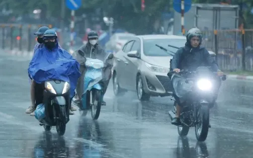 Nhiều nơi trên cả nước mưa lớn, nguy cơ lũ quét, sạt lở đất