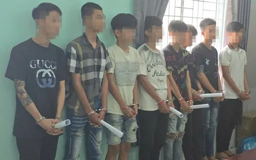 Bắt giam nhiều đối tượng mang hung khí chém người tại Kiên Giang