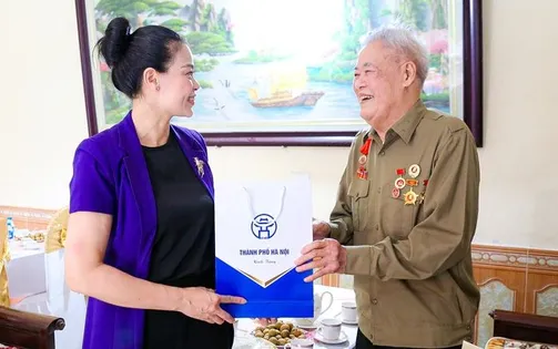 Trình Chủ tịch nước tặng quà cho hơn 1,5 triệu người có công nhân ngày Thương binh - Liệt sĩ