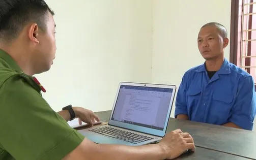 Khởi tố người đàn ông phá hoại bảo vật quốc gia Ngai vua triều Nguyễn