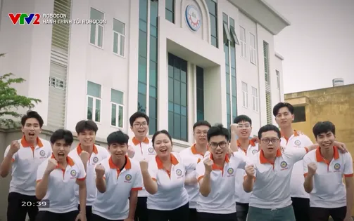 Trường Đại học Công nghiệp Quảng Ninh miệt mài hoàn thiện robot