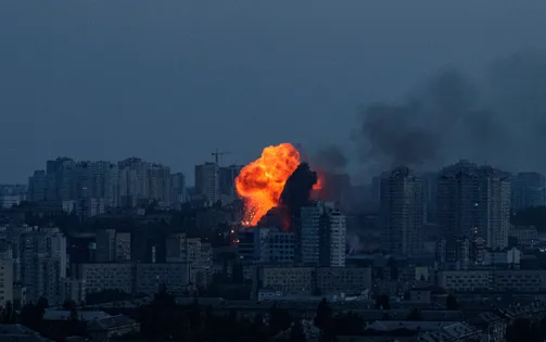 Tổng thống Trump 'ám chỉ' trừng phạt cả Nga và Ukraine