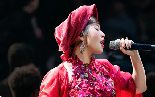 Sao mai Nguyễn Thu Hằng tái xuất trong show thời trang của Cao Minh Tiến