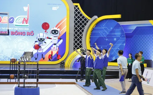 Chung kết Robocon Việt Nam 2025: Cập nhật diễn biến tại vòng đấu loại trực tiếp
