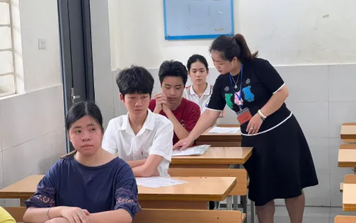 2.000 giáo viên chấm thi vào lớp 10 tại Hà Nội