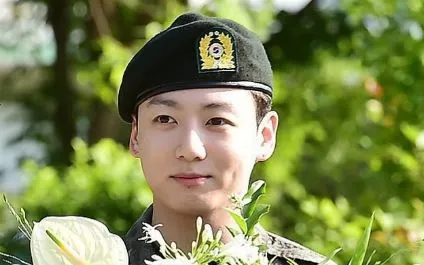 Jungkook (BTS) và cuộc đấu tranh dai dẳng với những người hâm mộ cuồng nhiệt