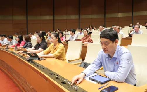 Nước ngọt chịu thuế tiêu thụ đặc biệt, tiếp tục áp thuế với xăng và điều hoà