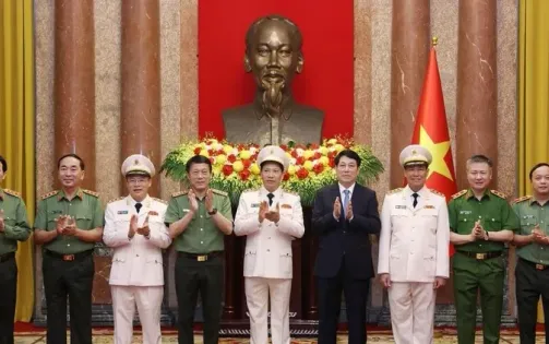 Trao quyết định thăng cấp bậc hàm Thượng tướng cho lãnh đạo Bộ Công an