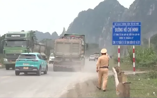 Tăng cường kiểm soát xe quá tải ngay từ khu vực đầu nguồn hàng