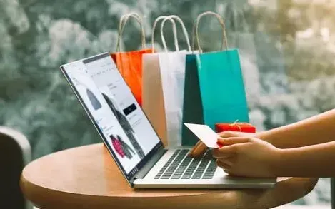 Cuộc cạnh tranh miễn phí vận chuyển “nóng” trở lại