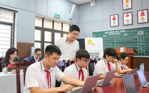 Không cấm dạy thêm, chỉ quy định giáo viên không được ép học thêm