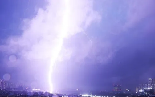 Người đàn ông bị sét đánh tử vong khi đang làm ruộng