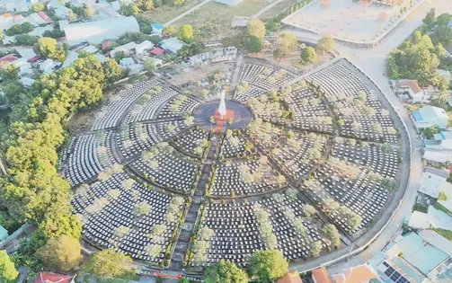 Cán bộ, chiến sĩ Vùng 5 Hải quân làm đẹp Nghĩa trang liệt sĩ Phú Quốc