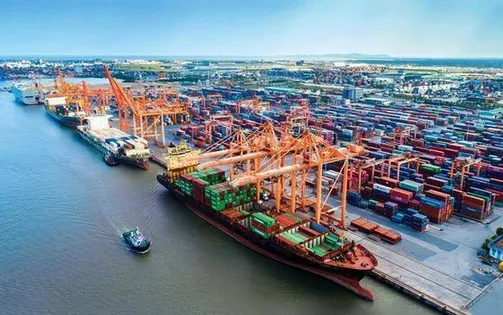 Hỗn loạn chuỗi cung ứng trong cuộc chạy đua né thuế quan