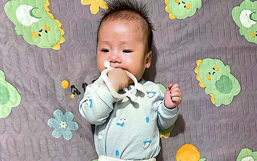 Bệnh nhi tim bẩm sinh 2 tuổi chờ sự giúp đỡ