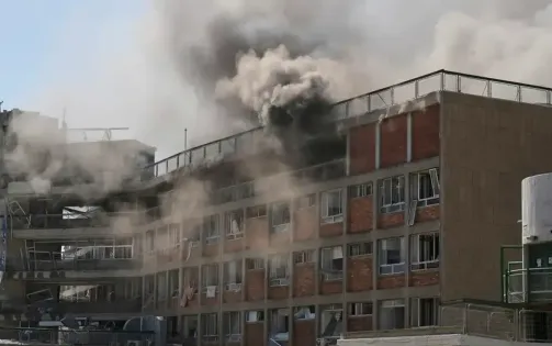 Tên lửa Iran đánh trúng bệnh viện lớn của Israel, hơn 240 người bị thương