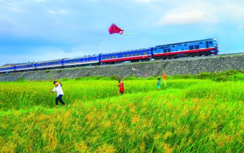 Hành trình đường sắt Bắc - Nam xếp hạng 'tuyệt vời nhất thế giới' 2025