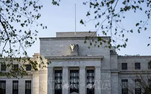 Fed tiếp tục giữ nguyên lãi suất