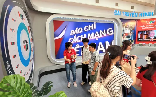 Gian trưng bày của VTV thu hút khán giả tại Hội Báo toàn quốc 2025
