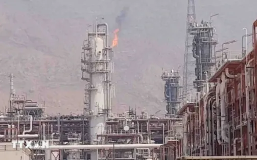 Israel tạm dừng xuất khẩu khí đốt do căng thẳng với Iran
