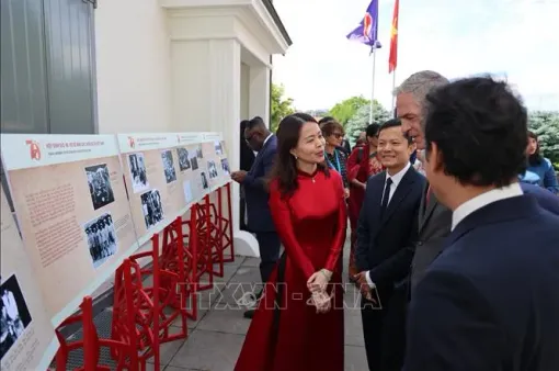 Việt Nam tổ chức triển lãm ảnh về Hiệp định Geneve 1954 tại Thụy Sĩ