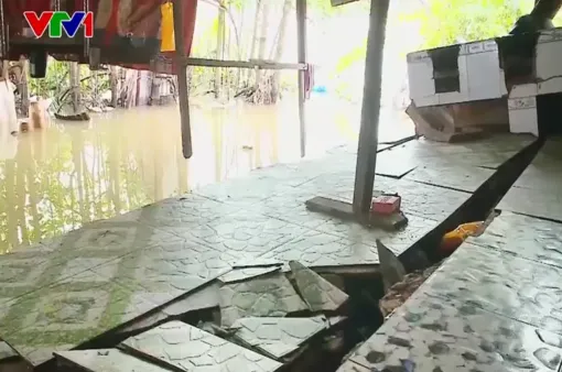 Công trình thi công nạo vét sông Cà Mau - Bạc Liêu khiến 41 căn nhà bị sạt lở