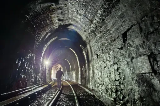 12 hầm đường sắt trăm tuổi tuyến Bắc - Nam xuống cấp nghiêm trọng