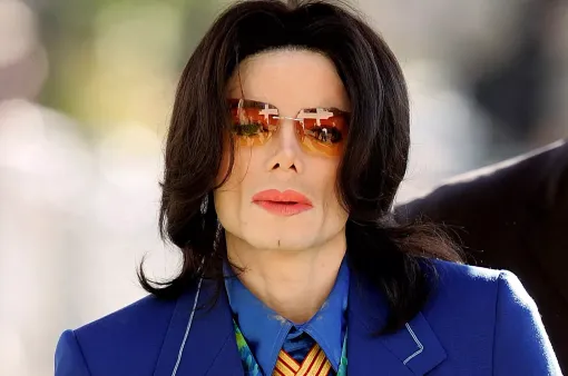 Michael Jackson nợ nần hơn 500 triệu USD trước khi qua đời